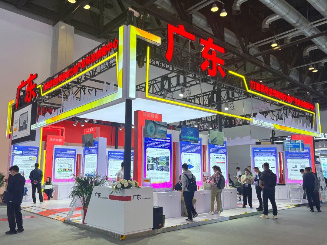 jiuyou.com软件携新一代企业数字核心系统DAP亮相北京科博会